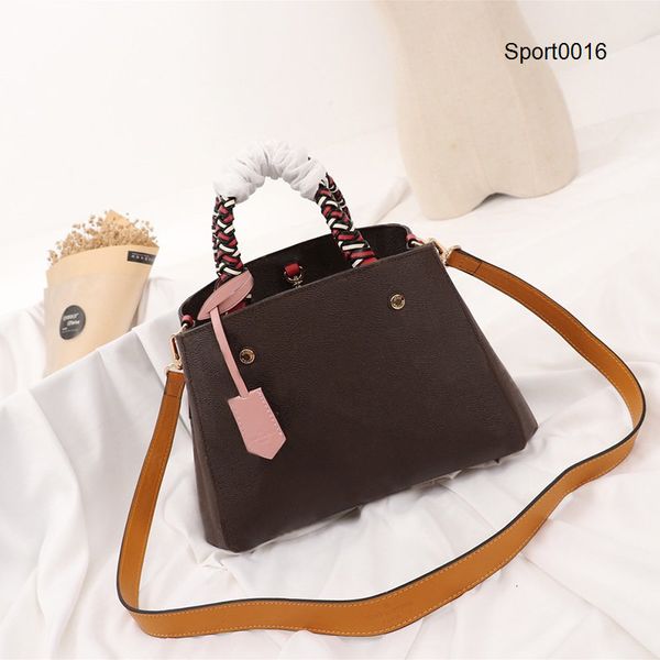 women business casual tote bag fashion printed monogram canvas handbag large capacity outdoor travel storage shoulder bag
women business casual tote bag fashion printed monogram canvas handbag large capacity outdoor travel storage shoulder bag