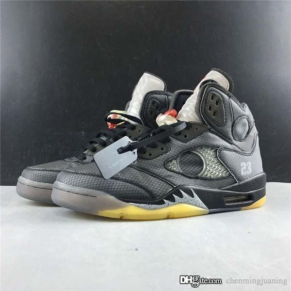 new jumpman off air white 5 men basketball shoes black muslin textile mesh upper 3m reflective retro sports sneakers ct8480-001 with box
new jumpman off air white 5 men basketball shoes black muslin textile mesh upper 3m reflective retro sports sneakers ct8480-001 with box