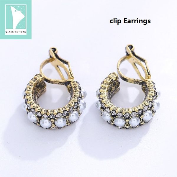 2019 vintage clip earrings without piercing for women no hole half circle rhinestone and pearl earrings, Silver
2019 vintage clip earrings without piercing for women no hole half circle rhinestone and pearl earrings, Silver