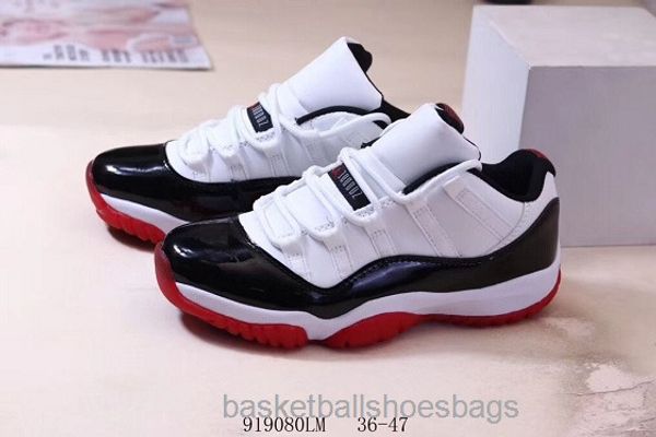 low 11 white bred space jam men ladies basketball shoes jumpman 11s university red black true red women sneaker mens designer trainer
low 11 white bred space jam men ladies basketball shoes jumpman 11s university red black true red women sneaker mens designer trainer