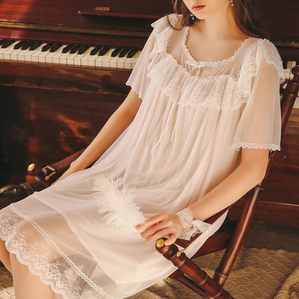 pregnant womn pajamas 2020 summer court retro lace korean maternity pijamass sleepwear cotton short-sleeved nightdress, White 
pregnant womn pajamas 2020 summer court retro lace korean maternity pijamass sleepwear cotton short-sleeved nightdress, White