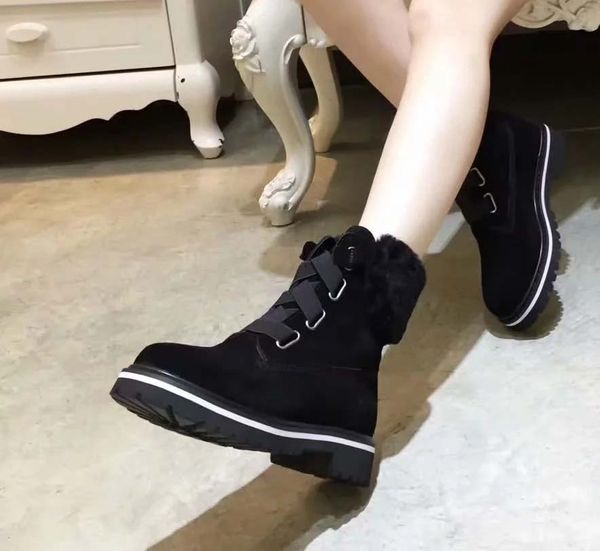 dhl)woman designer boots martin desert boot flamingos love arrow medal 100% real leather coarse size eu35-40 with box u2403, Black
dhl)woman designer boots martin desert boot flamingos love arrow medal 100% real leather coarse size eu35-40 with box u2403, Black