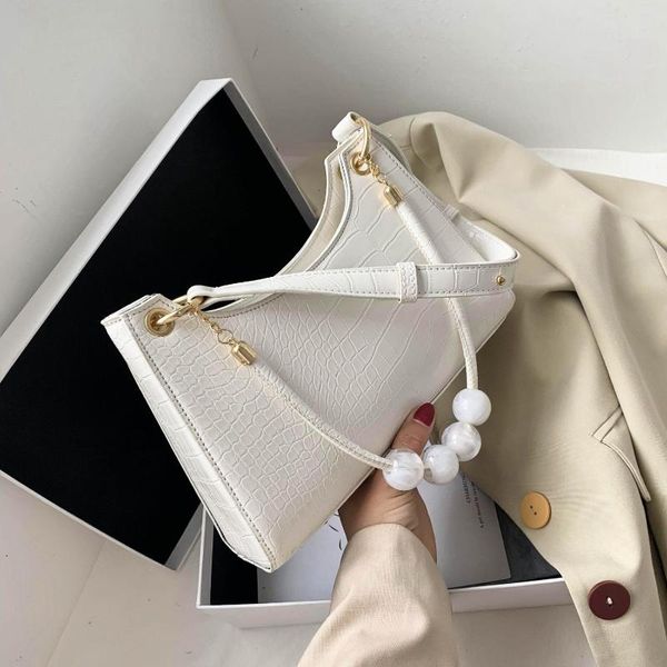 fashion beaded women handbag belt design small pu leather bags for women 2020 stone pattern solid color shoulder bags handbags
fashion beaded women handbag belt design small pu leather bags for women 2020 stone pattern solid color shoulder bags handbags