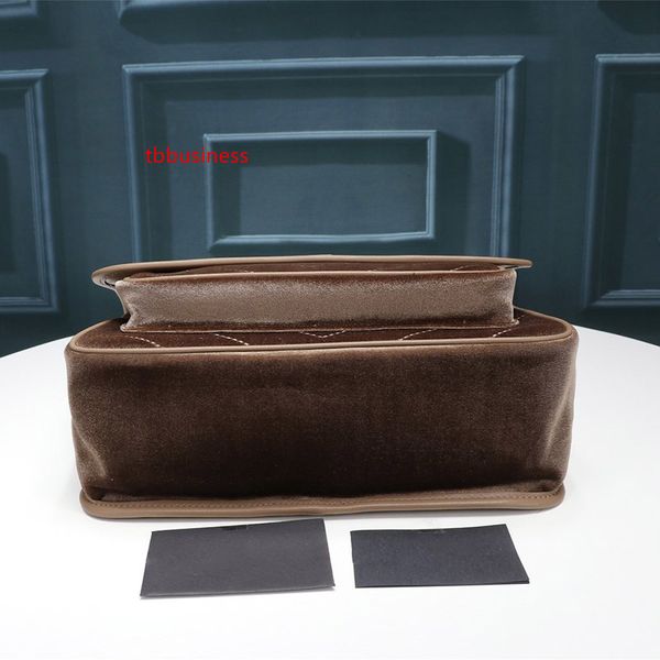 winter designer 2020 brand fashion luxury designer bags velvet messenger bags fashion shoulder crinkled vintage designer crossbody bag
winter designer 2020 brand fashion luxury designer bags velvet messenger bags fashion shoulder crinkled vintage designer crossbody bag