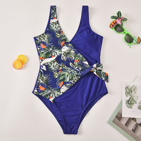 2020 europe and the united states new swimwear blue print one-piece ladies swimwear bikini new designer design backless, White;black
2020 europe and the united states new swimwear blue print one-piece ladies swimwear bikini new designer design backless, White;black