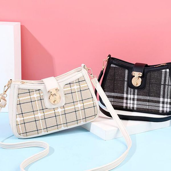 stone pattern decoration popular bag new 2020 net red fashion shoulder bag baguette armpit senior sense of women a30
stone pattern decoration popular bag new 2020 net red fashion shoulder bag baguette armpit senior sense of women a30
