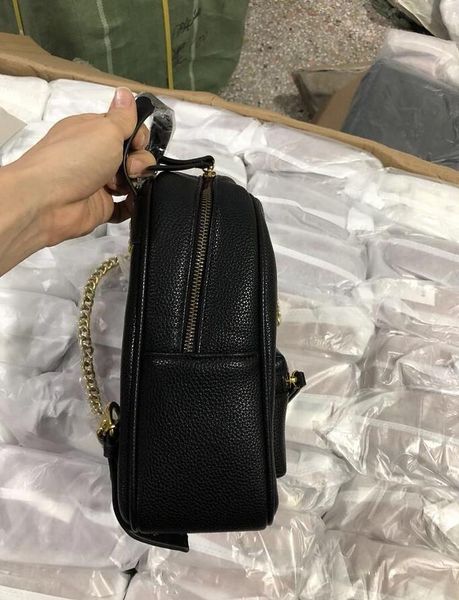 2020 new women chain fashion casual backpack style bag lady double shoulder handbag black with dust bag
2020 new women chain fashion casual backpack style bag lady double shoulder handbag black with dust bag
