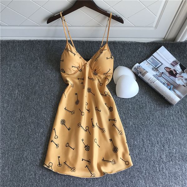 summer women satin backless sleepshirts short silk flower print sleepdress female sleeveless nightdress with chest pads, Black;red
summer women satin backless sleepshirts short silk flower print sleepdress female sleeveless nightdress with chest pads, Black;red