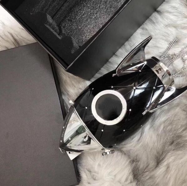 vip gift bag paris fashion show handbag shoulder bag camellia elegant women black rocket pack fringed party bags
vip gift bag paris fashion show handbag shoulder bag camellia elegant women black rocket pack fringed party bags