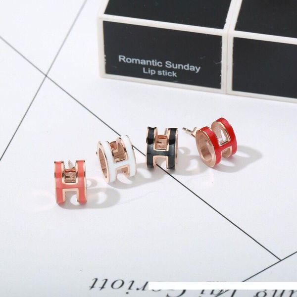 luxury h earrings with enamel h words for women stud punk women's 316l titanium steel earring jewelry with original velvet bag, Golden;silver
luxury h earrings with enamel h words for women stud punk women's 316l titanium steel earring jewelry with original velvet bag, Golden;silver