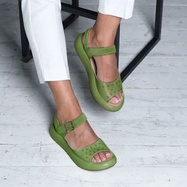 cross border womens shoes popular in foreign trade summer 2019 new womens flat bottom buckle open toe sandals large size 4043s, Black
cross border womens shoes popular in foreign trade summer 2019 new womens flat bottom buckle open toe sandals large size 4043s, Black