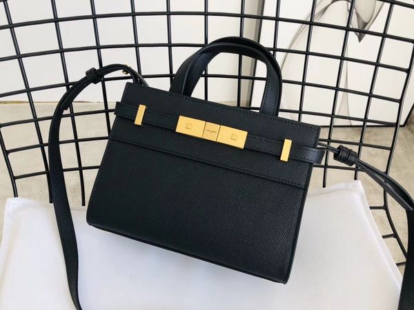 classic lady's handbag 5a high-end custom quality handbag fashion business casual style metal accessories with long shoulder strap
classic lady's handbag 5a high-end custom quality handbag fashion business casual style metal accessories with long shoulder strap