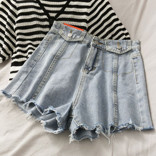 korean version of denim shorts female 2020 summer new high waist fake pocket edge wide leg street style shorts short woman, White;black
korean version of denim shorts female 2020 summer new high waist fake pocket edge wide leg street style shorts short woman, White;black