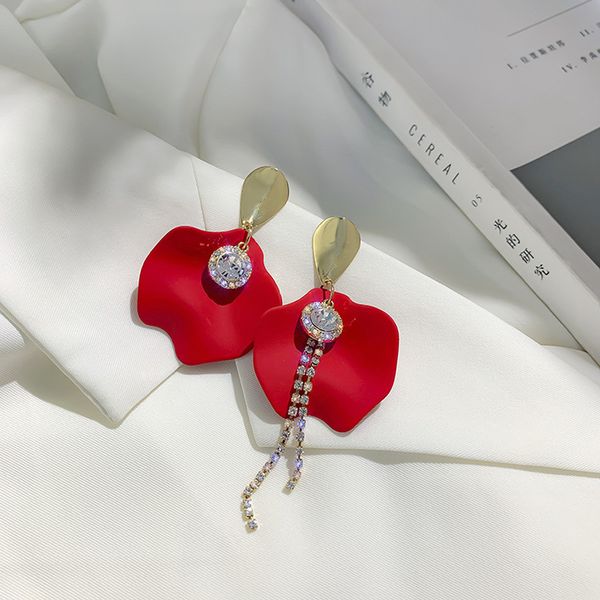 dangle & chandelier europe and america personality asymmetry red rose petal rhinestones tassel earrings fashion women girl jewelry accessori, Silver
dangle & chandelier europe and america personality asymmetry red rose petal rhinestones tassel earrings fashion women girl jewelry accessori, Silver