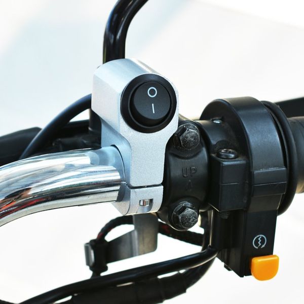 silver/black universal motorcycle handlebar flameout switch on off button for moto motor atv bike dc12v/10a for motorcycle
silver/black universal motorcycle handlebar flameout switch on off button for moto motor atv bike dc12v/10a for motorcycle