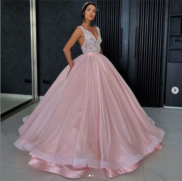 2020 new pink tulle ball gown v neck wedding dresses bridal gowns princess abiti da sposa boho wedding gowns south africa, White
2020 new pink tulle ball gown v neck wedding dresses bridal gowns princess abiti da sposa boho wedding gowns south africa, White