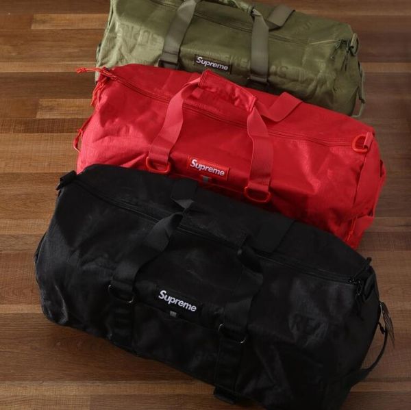 luxuty handbags travel bag/gym bag/cross-body bag with one shoulder color: black, red and green 54 * 32 cm in size
luxuty handbags travel bag/gym bag/cross-body bag with one shoulder color: black, red and green 54 * 32 cm in size