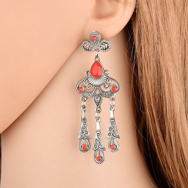vintage ethnic hollow leaves rhinestone metal water dropest tassel earrings for women jewelry accessories gif e2201, Golden
vintage ethnic hollow leaves rhinestone metal water dropest tassel earrings for women jewelry accessories gif e2201, Golden