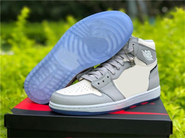 2020 authentic 1 high og low basketball shoes man wolf grey sail pn dust white mens trainers outdoor sneakers sports with original box
2020 authentic 1 high og low basketball shoes man wolf grey sail pn dust white mens trainers outdoor sneakers sports with original box