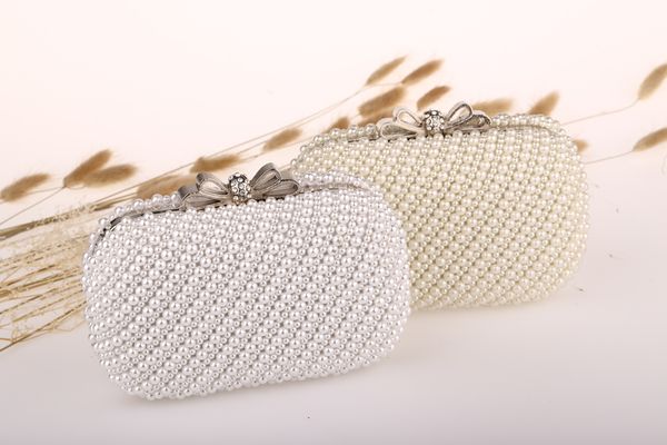 2016 direct selling minaudiere day clutches bow bolsas bags bolsos luxury pearl clutchbag banquet bag married evening
2016 direct selling minaudiere day clutches bow bolsas bags bolsos luxury pearl clutchbag banquet bag married evening