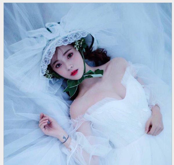 hat european-style forest lace studio p wedding dress retro european and american white gauze hat headwear jewelry, Slivery;golden
hat european-style forest lace studio p wedding dress retro european and american white gauze hat headwear jewelry, Slivery;golden