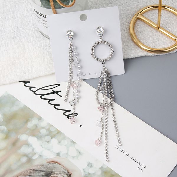 2019 fashion korean luxury shiny asymmetrical earrings rhinestone long chain pendant earrings elegant for women jewelry, Golden
2019 fashion korean luxury shiny asymmetrical earrings rhinestone long chain pendant earrings elegant for women jewelry, Golden