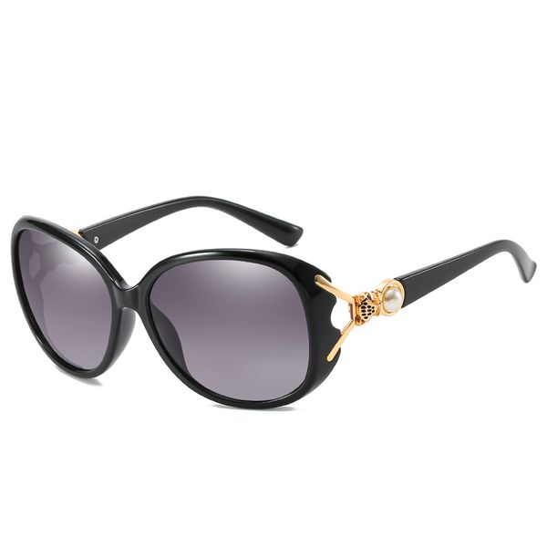 2019 high-end ladies sunglasses brand designer ladies metal pearl frame sunglasses fox head design beach protective sunglasses uv400 female, White;black
2019 high-end ladies sunglasses brand designer ladies metal pearl frame sunglasses fox head design beach protective sunglasses uv400 female, White;black