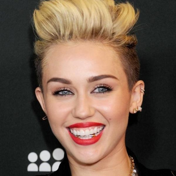 personality hip hop explosion fangs gold braces teeth grillz gold false braces, Silver
personality hip hop explosion fangs gold braces teeth grillz gold false braces, Silver