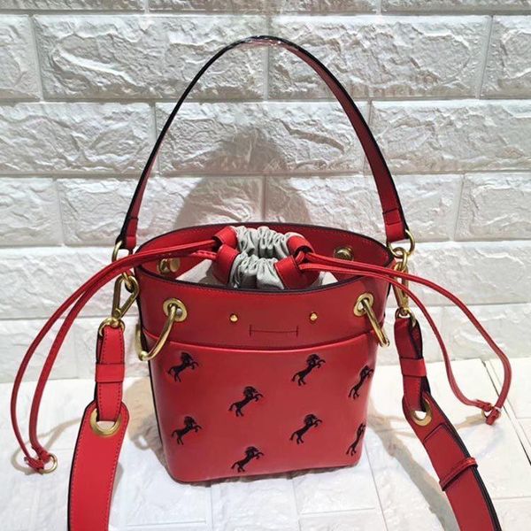 charm2019 straps width pony embroidery bag genuine leather bucket package woman hand bill of lading shoulder satchel
charm2019 straps width pony embroidery bag genuine leather bucket package woman hand bill of lading shoulder satchel