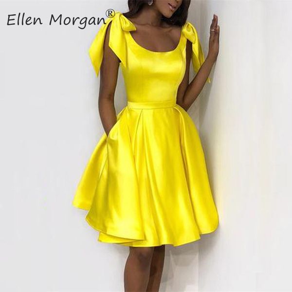 yellow satin short homecoming dresses 2019 real life knee knee back to school cute 8th grade graduation party gowns, White;black
yellow satin short homecoming dresses 2019 real life knee knee back to school cute 8th grade graduation party gowns, White;black