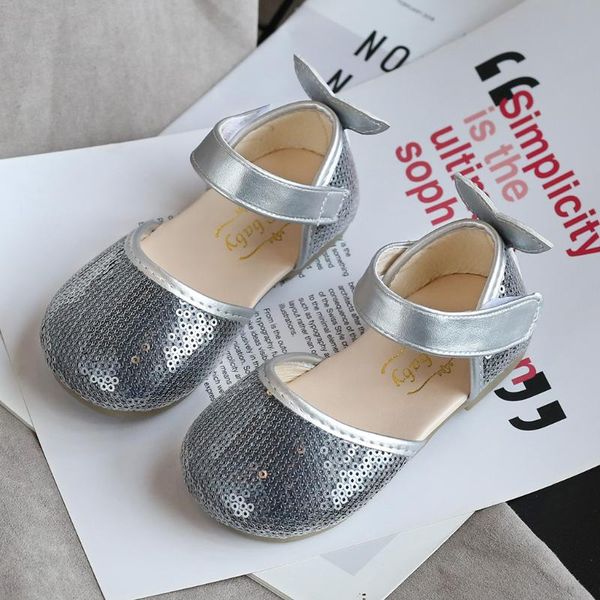 2020 new sandals for girls sequins shiny princess shoes toddler kids baby party soft leather casual shoes sandals summer m4, Black;red
2020 new sandals for girls sequins shiny princess shoes toddler kids baby party soft leather casual shoes sandals summer m4, Black;red