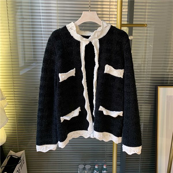 women patchwork knitted cardigan niche single breasted knitted sweater knitwear jacket, White
women patchwork knitted cardigan niche single breasted knitted sweater knitwear jacket, White