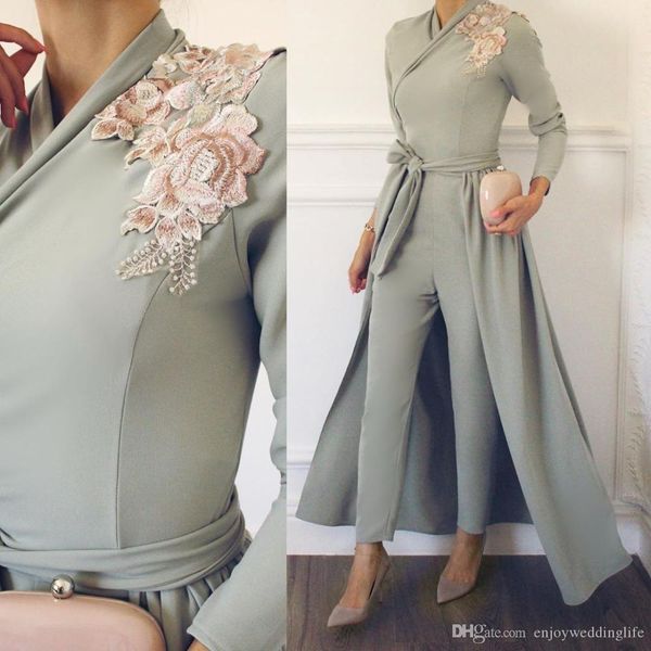 dubai arabic muslim jumpsuits evening dresses long sleeves vestidos de gala appliques satin a-line pants prom dress formal party gowns, Black;red
dubai arabic muslim jumpsuits evening dresses long sleeves vestidos de gala appliques satin a-line pants prom dress formal party gowns, Black;red