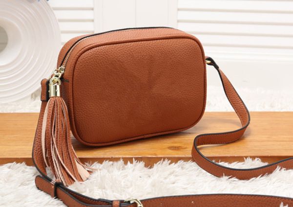 высокое качество дизайнерские сумки кошелек сумки женские сумки сумки crossbody soho сумка диско сумка бахромой сумки посыльного кошелек g00
высокое качество дизайнерские сумки кошелек сумки женские сумки сумки crossbody soho сумка диско сумка бахромой сумки посыльного кошелек g00