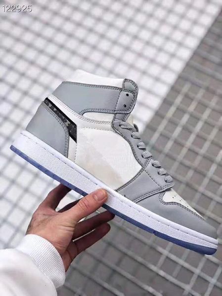 2020 35th anniversary d x j jumpman 1 i high og basketball collaboration grey white french fashion style label kim jones kids sneakers, Black
2020 35th anniversary d x j jumpman 1 i high og basketball collaboration grey white french fashion style label kim jones kids sneakers, Black