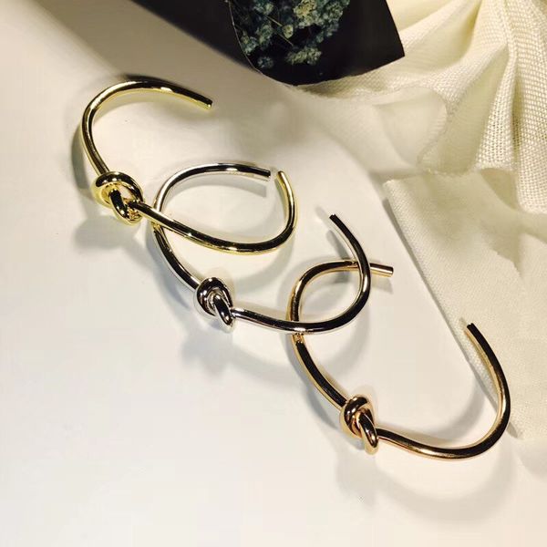 Titanium steel knotted bracelet men and women friendship bracelet silver rose gold open C shaped bracelet jewelry Luxury designer bangle
Titanium steel knotted bracelet men and women friendship bracelet silver rose gold open C shaped bracelet jewelry Luxury designer bangle
