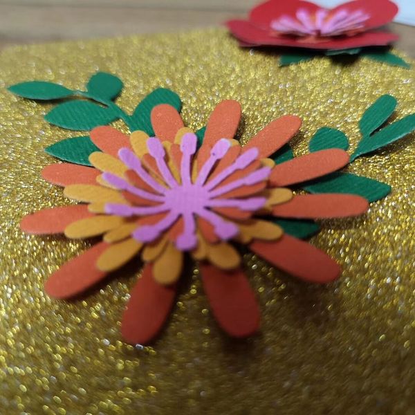 diy dies embossing machine scrapbooking cutter die paper machine paper card album making craft tool other decorative stickers 
diy dies embossing machine scrapbooking cutter die paper machine paper card album making craft tool other decorative stickers