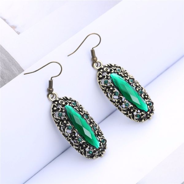 2019 oval drop royal blue crystal rhinestones queen kate party earrings vintage bronze palted female fashion jewelry 1106, Silver
2019 oval drop royal blue crystal rhinestones queen kate party earrings vintage bronze palted female fashion jewelry 1106, Silver