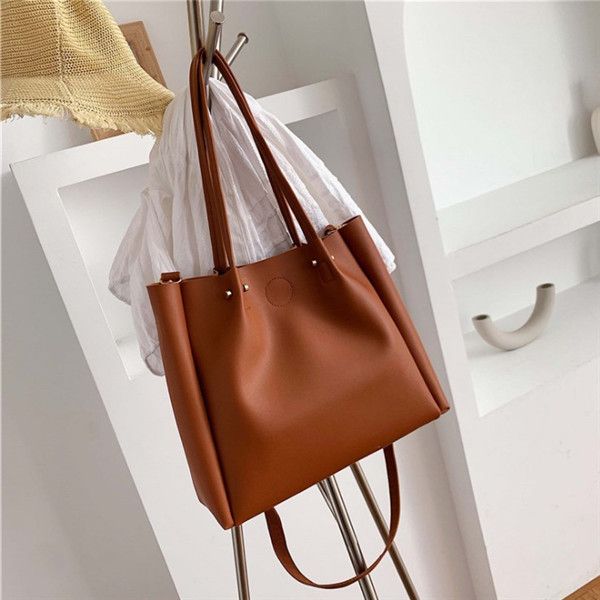 fashion women's shoulder bag 2020 new trend designer korean version of the wild handbag student tote large capacity casual crossbody ba
fashion women's shoulder bag 2020 new trend designer korean version of the wild handbag student tote large capacity casual crossbody ba