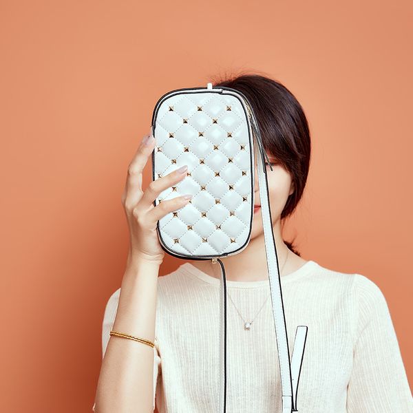 zipper crocodile chain shoulder bag for women 2020 new handbags women's crossbody fashion mini bag
zipper crocodile chain shoulder bag for women 2020 new handbags women's crossbody fashion mini bag