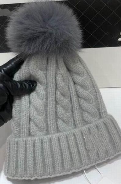 2019 new fashion knitting cotton hats women men winter warm grey long hats with hair ball hat with box, Blue;gray
2019 new fashion knitting cotton hats women men winter warm grey long hats with hair ball hat with box, Blue;gray