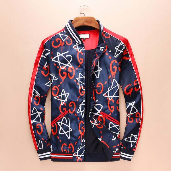 19 20 Осень Зима Новый ветровка куртка медузы с цветочным принтом куртки Мужчины повседневная с длинными рукавами верхняя одежда куртки с капюшоном пальто 
19 20 Осень Зима Новый ветровка куртка медузы с цветочным принтом куртки Мужчины повседневная с длинными рукавами верхняя одежда куртки с капюшоном пальто