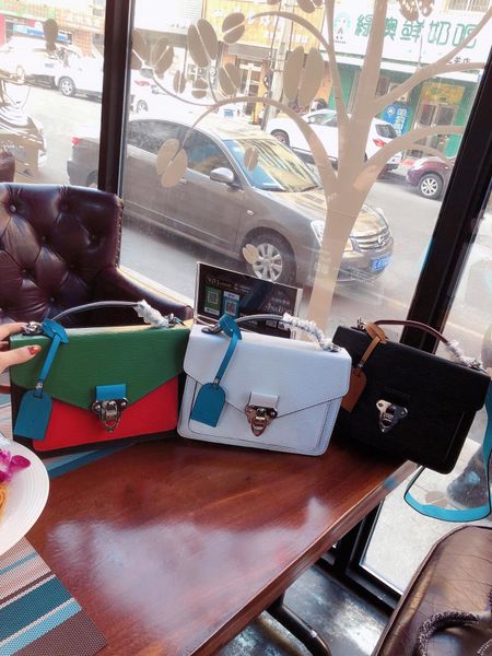 neo monceau luxury fashion womens flip handbags brand designer handbag leather shoulder bags crossbody bag paris purse 24*18cm
neo monceau luxury fashion womens flip handbags brand designer handbag leather shoulder bags crossbody bag paris purse 24*18cm