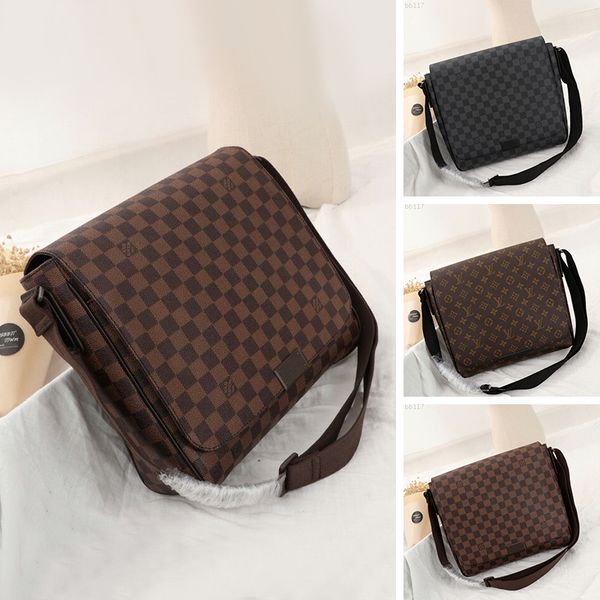 2020 мужчины роскошные дизайнерские кошельки печать черный наплечная сумка наплечная сумка подлинная мужская деловая встреча стильная сумка 
2020 мужчины роскошные дизайнерские кошельки печать черный наплечная сумка наплечная сумка подлинная мужская деловая встреча стильная сумка