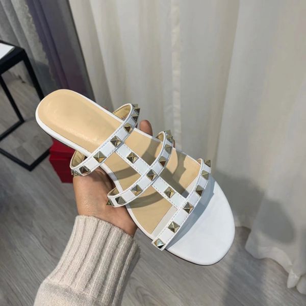 20 summer new women designer sandals multicolor fashion lady designer slippers hipping women sandal size 35-40 ss 20052704w, Black
20 summer new women designer sandals multicolor fashion lady designer slippers hipping women sandal size 35-40 ss 20052704w, Black