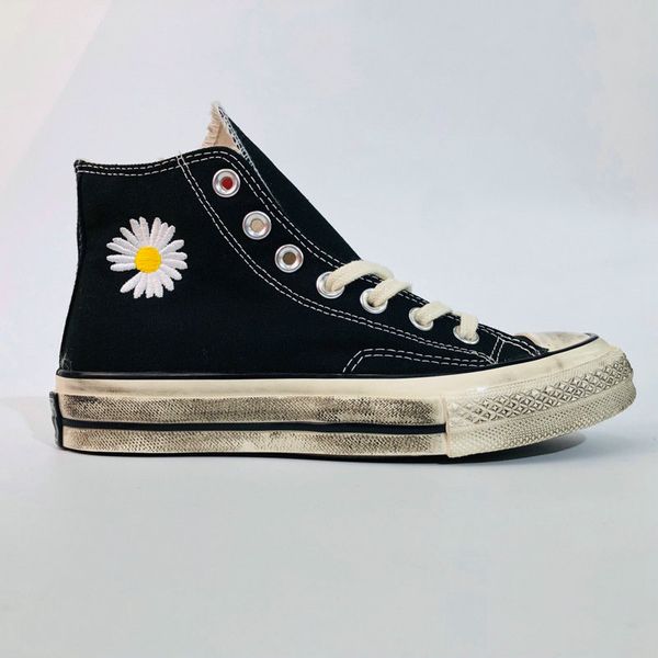 new gd x peaceminusone skateboarding chuck 1970 fashion designer black daisy mens women classic 1970s casual canvas shoes size 36-44
new gd x peaceminusone skateboarding chuck 1970 fashion designer black daisy mens women classic 1970s casual canvas shoes size 36-44
