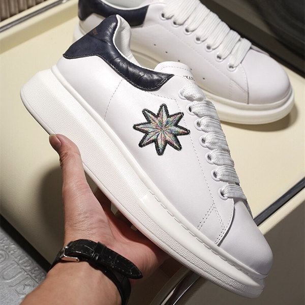 2020 горячий сезон дизайнерская обувь мода женская обувь мужская кожаная шнуровка платформа негабаритные подошвы кроссовки белый черный повс, Black
2020 горячий сезон дизайнерская обувь мода женская обувь мужская кожаная шнуровка платформа негабаритные подошвы кроссовки белый черный повс, Black