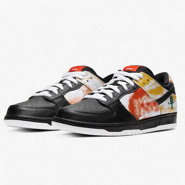 2020 sb dunk low raygun men women running shoes casual shoes fashion skateboard trainers designer sport sneakers chaussures size 36-45
2020 sb dunk low raygun men women running shoes casual shoes fashion skateboard trainers designer sport sneakers chaussures size 36-45
