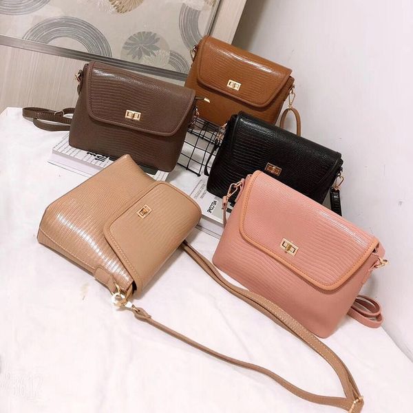 women's bag 2020 spring new shoulder bag solid color lizard pattern pu crossbody casual small square wallet women
women's bag 2020 spring new shoulder bag solid color lizard pattern pu crossbody casual small square wallet women