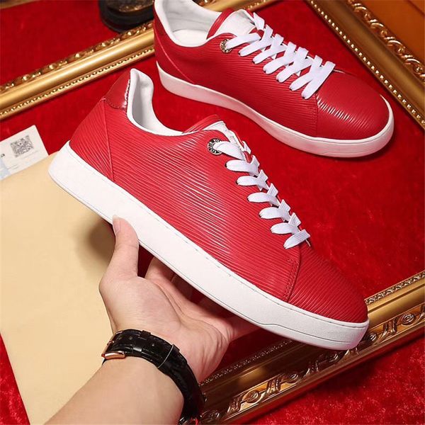 2020 fashion casual running shoes black white red men sneakers classic trainer outdoor sports shoe
2020 fashion casual running shoes black white red men sneakers classic trainer outdoor sports shoe